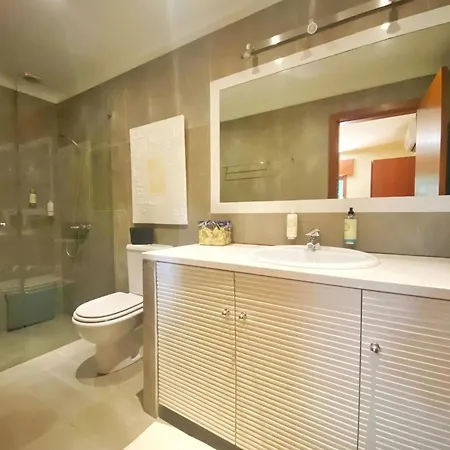 Studio With View Shared Pool And Enclosed Garden At Apartment *